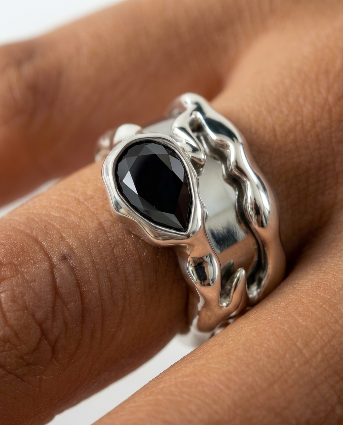 Gen 5 Onyx Teardrop Tech Ring Cover