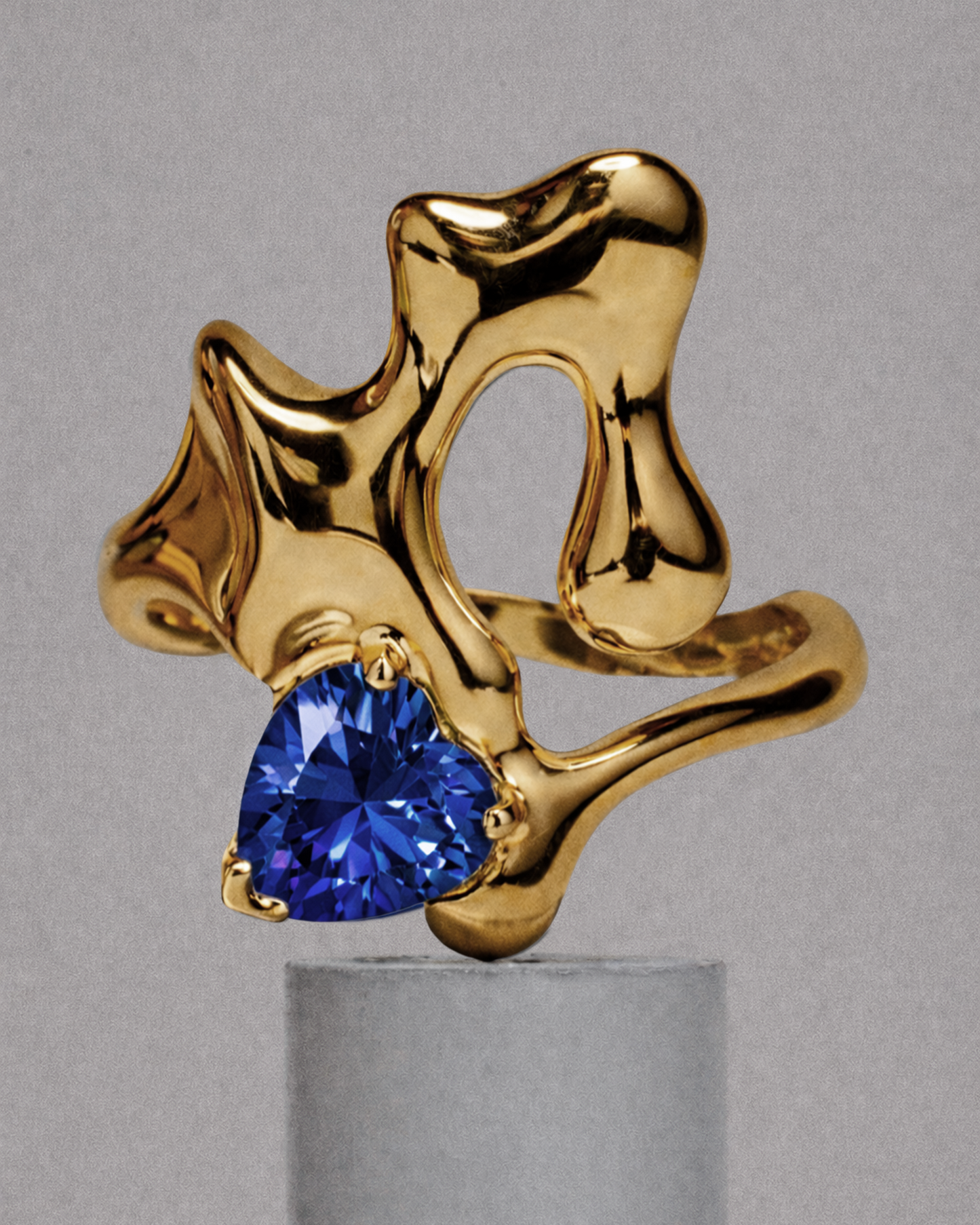 Blue Saphire Ring / 18k Gold Vermeil