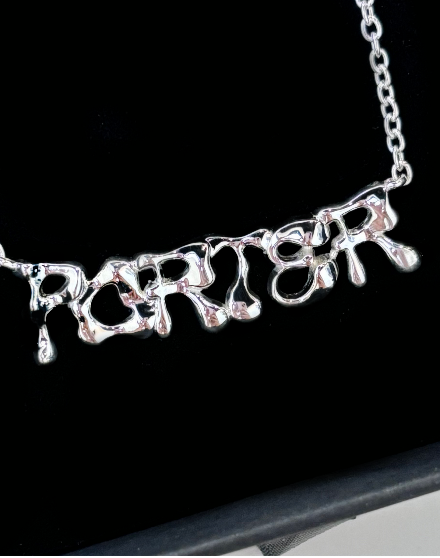 CUSTOM NAME NECKLACE