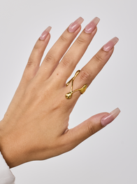 Astrid Ring