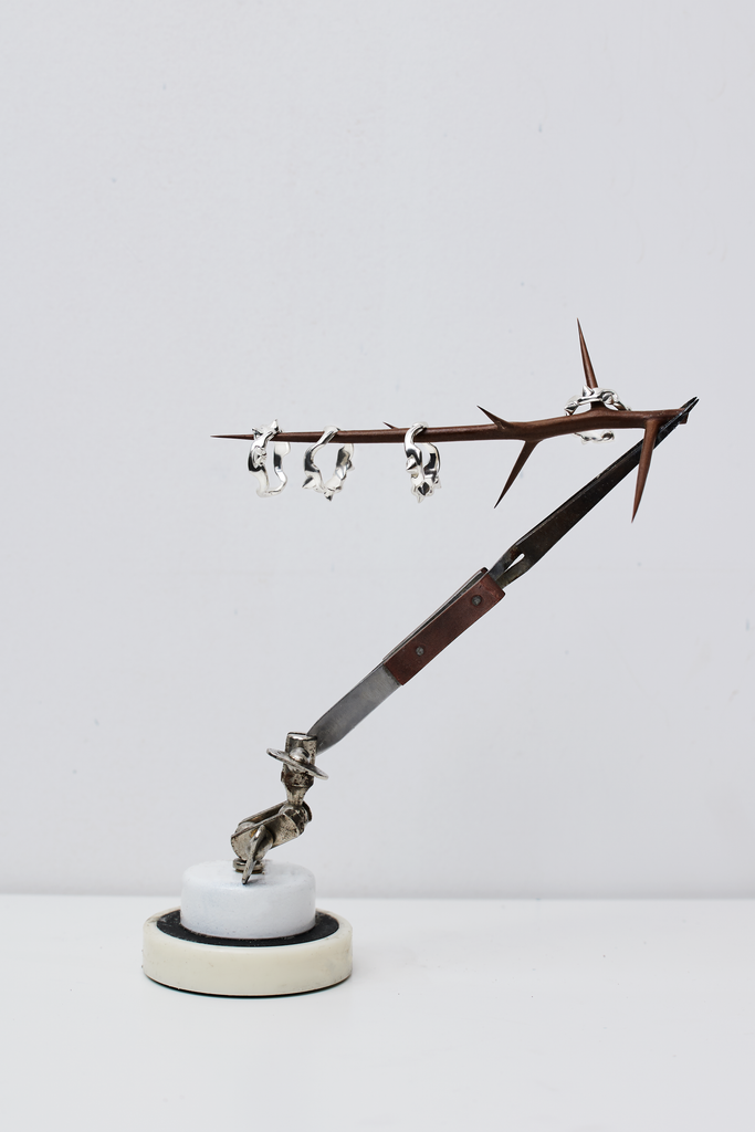 Thorn Hoop